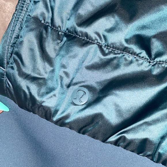 Lululemon reversible bomber jacket - Picture 4 of 4